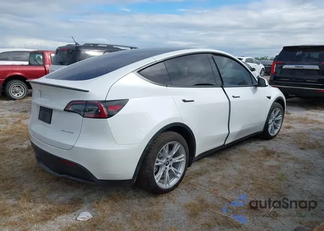 2022 Tesla Model Y Long Range Dual Motor All-Wheel Drive from USA, damaged, VIN 7SAYGAEE0NF427036